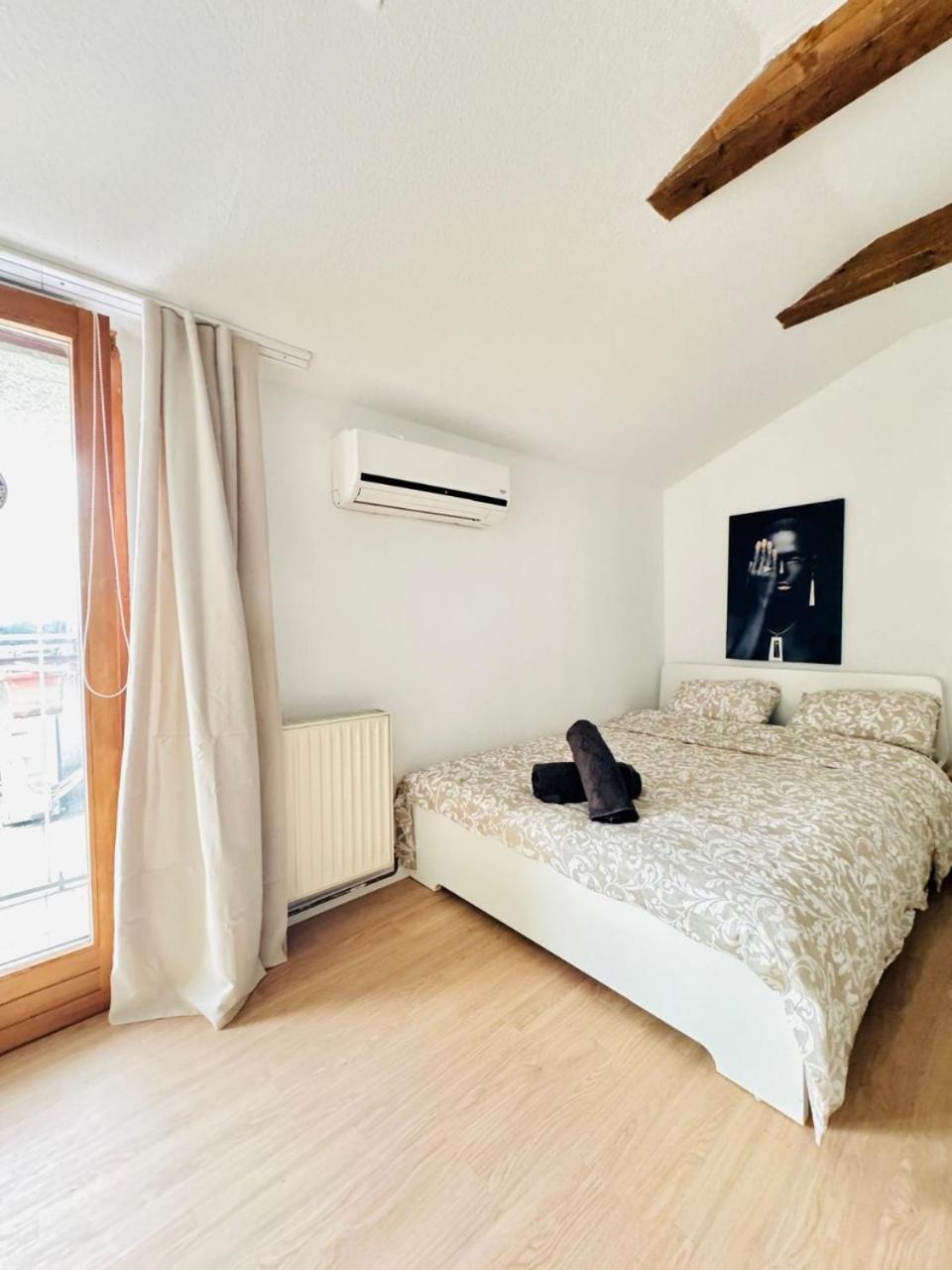 Cozy In A For Groups, 16-mins To Blumengaerten Wien