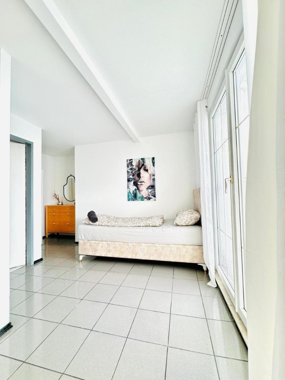 Cozy In A For Groups, 16-mins To Blumengaerten Apartment Wien