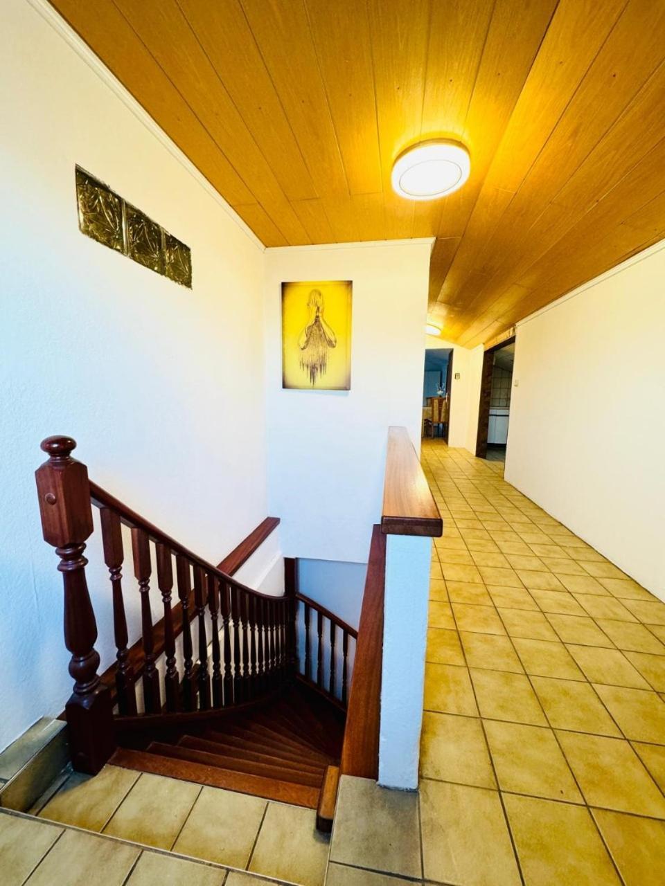 Cozy In A For Groups, 16-mins To Blumengaerten Apartment